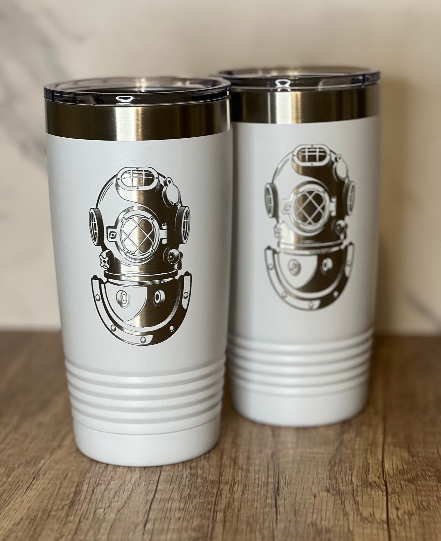 SPONGE DIVER HELMET/SILVER - 20 OZ TUMBLER